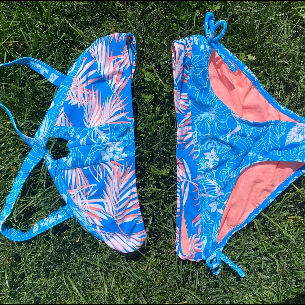 Cross straps girls bikini